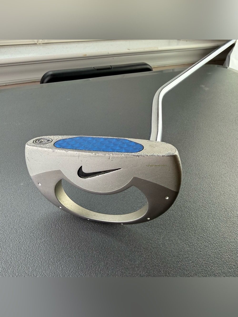 Nike Blue Chip Right-Handed OZ Mallet 35 Inch Putter Steel Shaft 10MIC Grip Mens